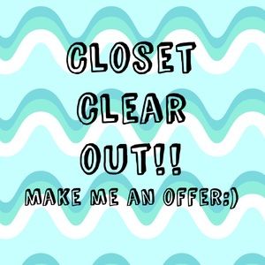 ✨Closet clear out!!! Make me an offer!!:)✨